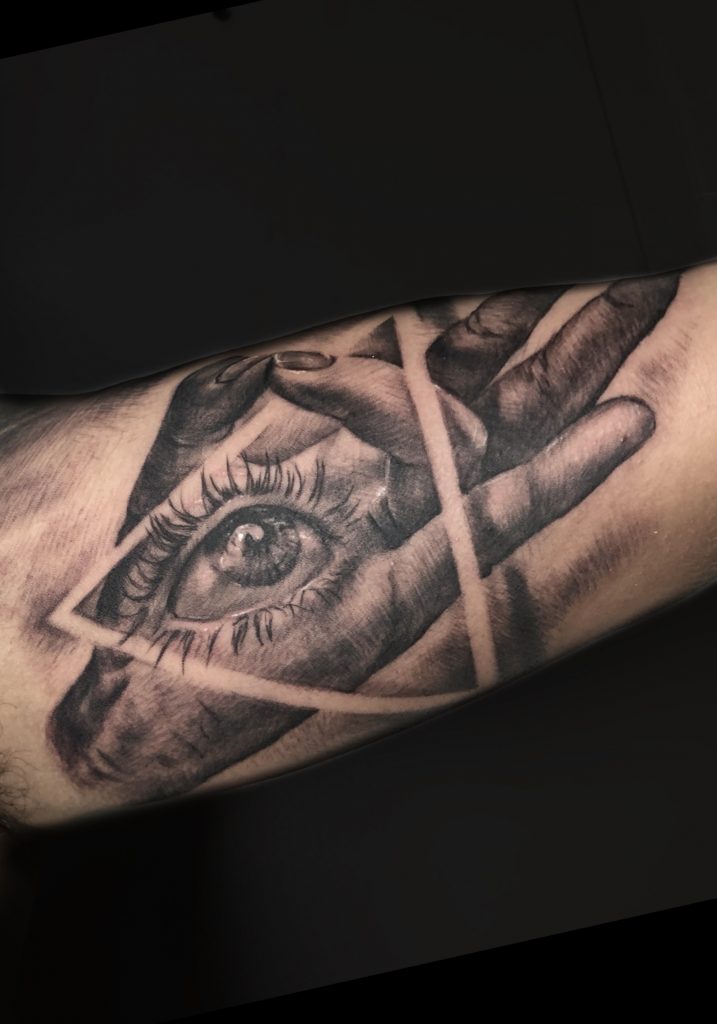 Esoteric tattoo, hand tattoo, eye realistic, sleeve, triangle tattoo, conscientious